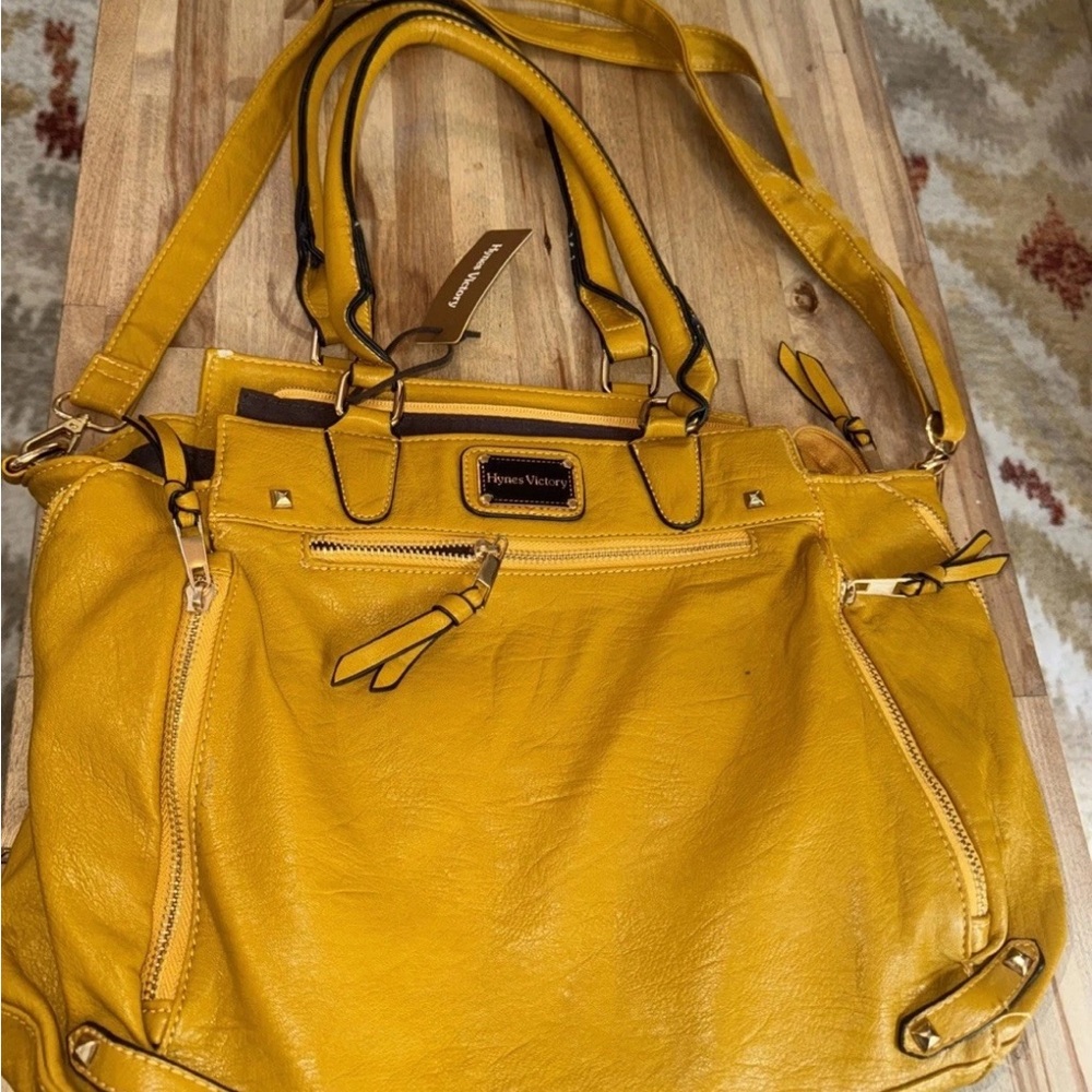 Hynes Victory  Med size Yellow Woman Tote Handbags w Adjustable Shoulder Strap